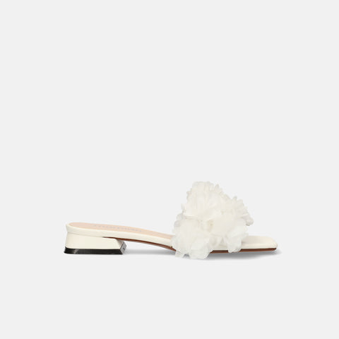 40%OFF：2025SS：ボリュームフリル フラットサンダル（m10bn14）ホワイト/mamian（マミアン）